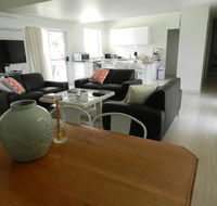 Almas Cottage - Phillip Island Accommodation