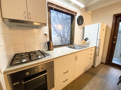 Alpine Retreat - Phillip Island Accommodation 3