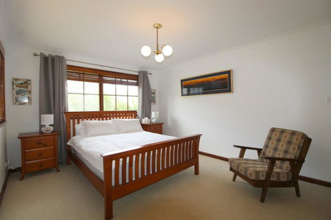 Amzaz, 15 Korogora Street - Phillip Island Accommodation 1