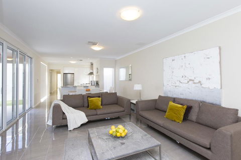 Anastasia Villa - Phillip Island Accommodation 0