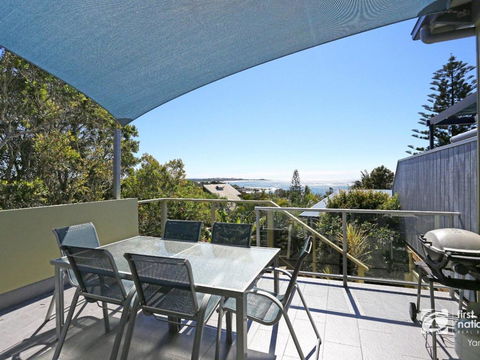 Angourie Blue 1 - Great Ocean Views - Surfing Beaches - Phillip Island Accommodation 0
