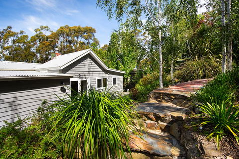 Annecy House - Phillip Island Accommodation 0