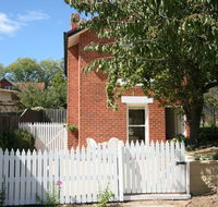 Annies Garden Cottage - Phillip Island Accommodation