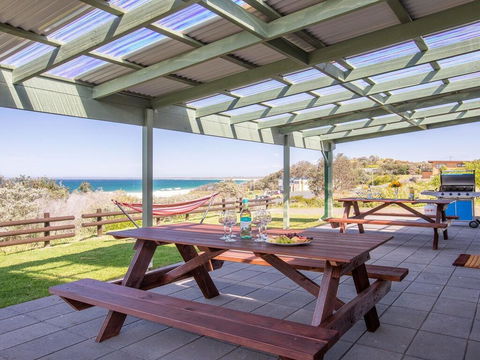 Antonio's Paradise - Spectacular Views Over Warrain Beach - Phillip Island Accommodation 0