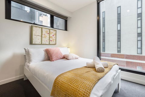 Apartment On BOURKE St - HEART Of Melbourne CBD. - Phillip Island Accommodation 2