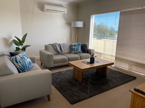Apartment On Lake Terrace - Phillip Island Accommodation 2