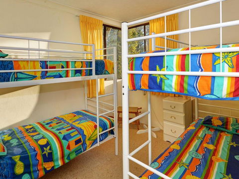 Apartment With Inground Pool - Phillip Island Accommodation 1
