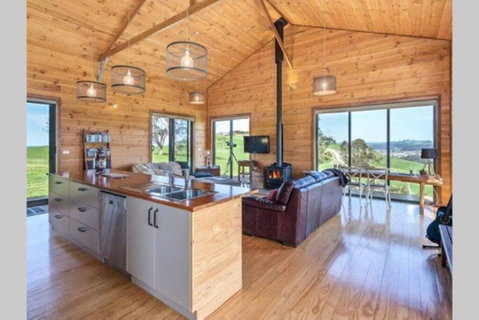 Aquila Barn - Phillip Island Accommodation 0