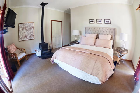 Arcadian Retreat - Phillip Island Accommodation 3