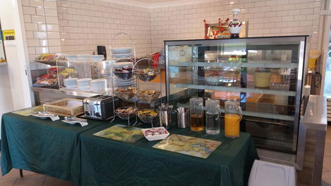 Arena Hotel (formerly Sleep Express Motel) - Phillip Island Accommodation 3