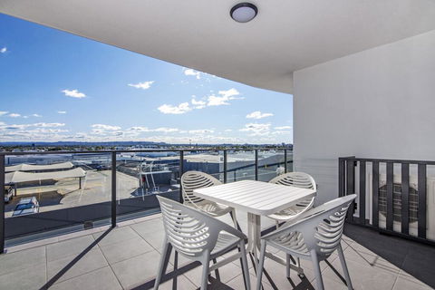 Arise Hedge - Phillip Island Accommodation 1