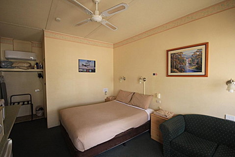 Aromet Motor Inn - Phillip Island Accommodation 3