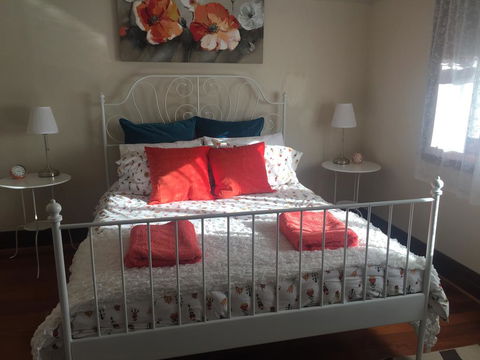 Art Deco Cottage - Phillip Island Accommodation 0