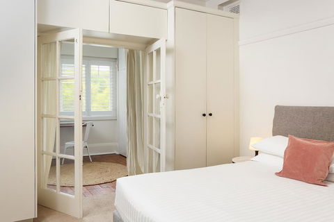 Art Deco Oasis Minutes From The City - Phillip Island Accommodation 1