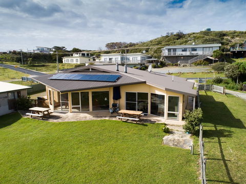 Arthur Riverfront And Sea Lodge Upstream - Phillip Island Accommodation 3