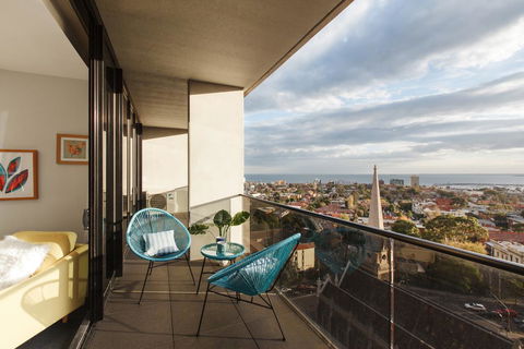 Ascent Apartment With Ocean Views By Ready Set Host - Phillip Island Accommodation 1
