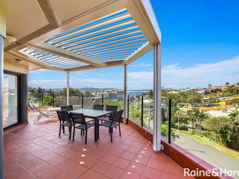 Ash Sienna - 2/49 Ash Street, Terrigal - Phillip Island Accommodation 1