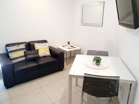 M5 West Perth Studio Apartment Near Kings Park - Phillip Island Accommodation 1