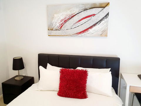 M5 West Perth Studio Apartment Near Kings Park - Phillip Island Accommodation 0