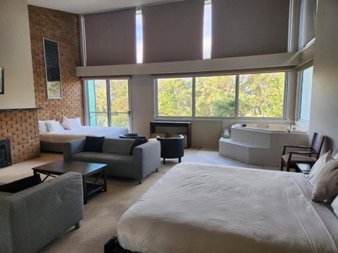 Macedon Ranges Hotel & Spa - Phillip Island Accommodation 3