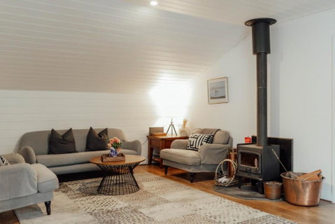 MARYBANK ESTATE - BARN LOFT - Phillip Island Accommodation 0