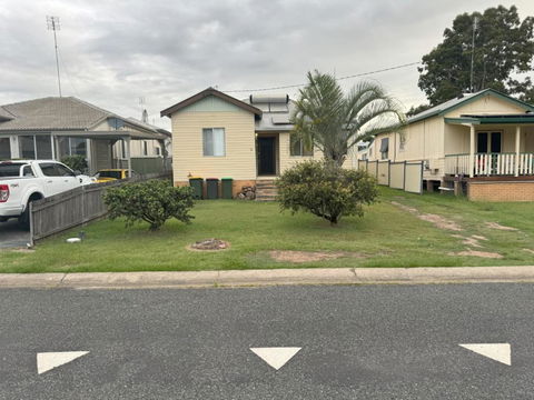 Massive 3 Bedroom Home With Backyard - Phillip Island Accommodation 3