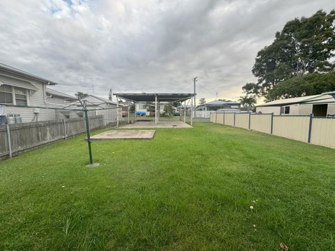 Massive 3 Bedroom Home With Backyard - Phillip Island Accommodation 2