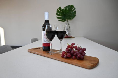 Mawson Red - Free Pool Access -Onsite Parking-Netflix-5 Mins To Mawson Interchange - Phillip Island Accommodation 0