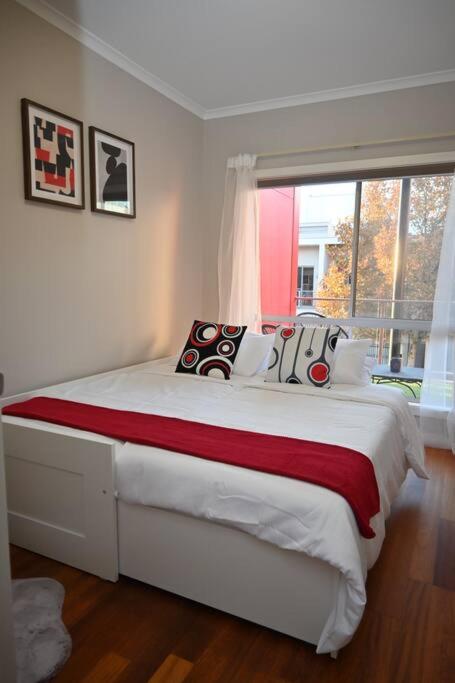 Mawson Red - Free Pool Access -Onsite Parking-Netflix-5 Mins To Mawson Interchange - Phillip Island Accommodation 3