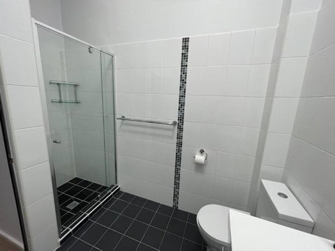 Modern 2 Bedroom Warehouse Conversion - Phillip Island Accommodation 2