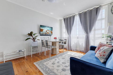 Miracle Miranda Sydney Apartment - Phillip Island Accommodation 3