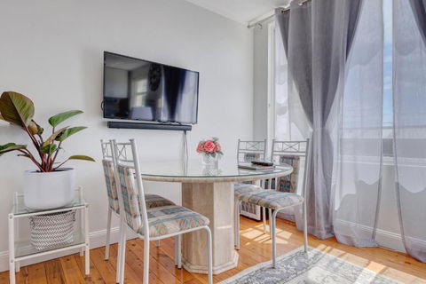 Miracle Miranda Sydney Apartment - Phillip Island Accommodation 1