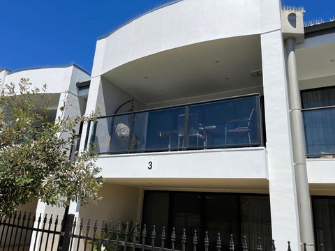 Moana Seaside Retreat - 2 Bedroom, Spa , Living Area & Pet Friendly - Phillip Island Accommodation 3