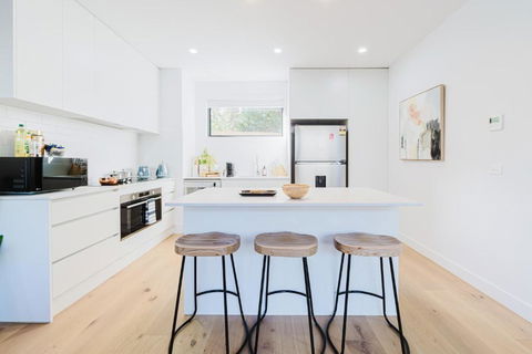 Modern Family Home 3BR In Box Hill North - Phillip Island Accommodation 3