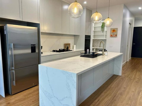 Modern Home - Gr8 4 Groups - Phillip Island Accommodation 1