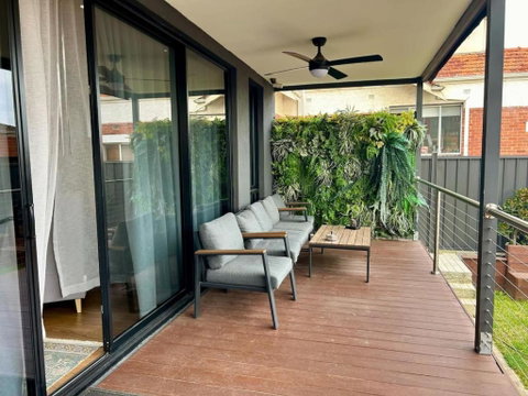 Modern Home - Gr8 4 Groups - Phillip Island Accommodation 2