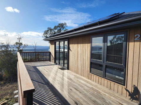 Mount Rumney Escapes Seaview House 2 - Eagle House - Phillip Island Accommodation 0