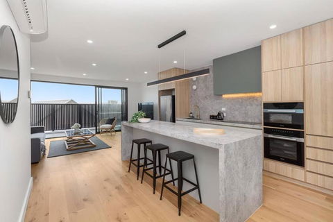 Mordialloc Beach Retreat 4 - Mordialloc - Phillip Island Accommodation 0