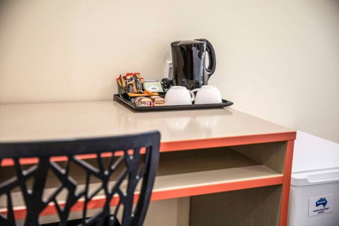Nightcap At High Flyer Hotel - Phillip Island Accommodation 0