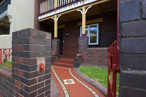 Newtown Vibes With Pool & Parking - Phillip Island Accommodation 3