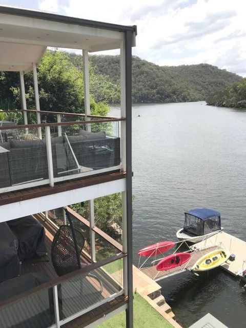 NINE At Berowra Waters, Luxury Waterfront With Hot Tub - Phillip Island Accommodation 3
