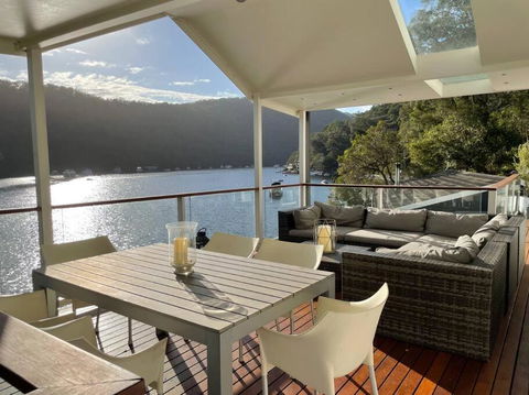 NINE At Berowra Waters, Luxury Waterfront With Hot Tub - Phillip Island Accommodation 1