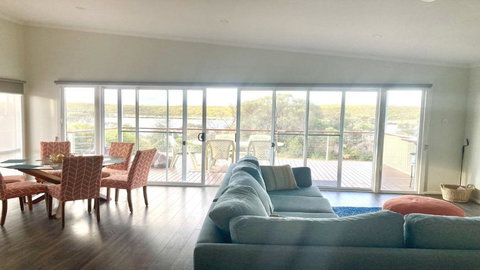 Off The Net - New Listing - Esplanade Property With Views Of The Channel - Phillip Island Accommodation 2