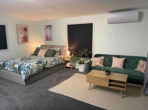 On Track Getaway - Phillip Island Accommodation 1