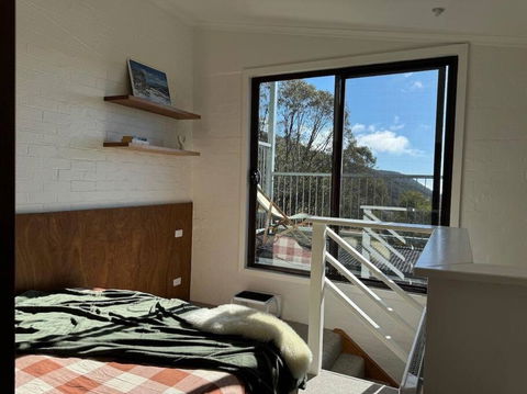 One Cedarwood - Petite Challet Falls Creek - Phillip Island Accommodation 1