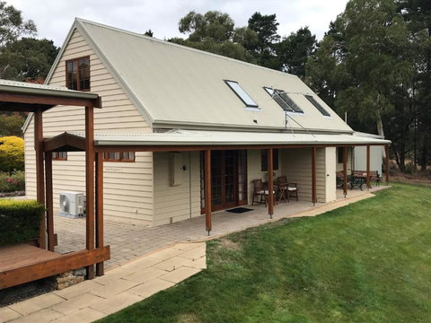 Otago Cottage - Phillip Island Accommodation 0