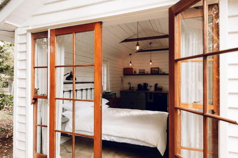 Pelham Cottage, Kondalilla Falls - Phillip Island Accommodation 0