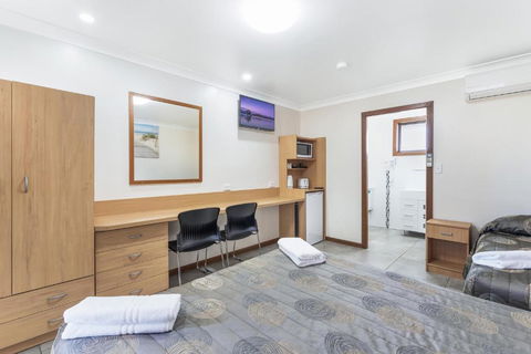 Palm Valley Motel - Phillip Island Accommodation 1