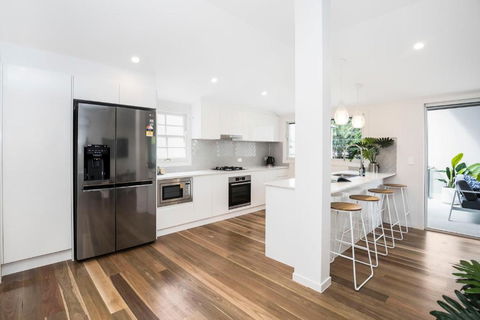 Park Avenue Terrace House Sleeps 9 - Phillip Island Accommodation 1