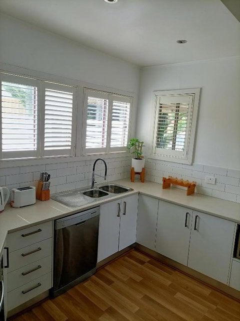 Peel Cottage - Phillip Island Accommodation 2